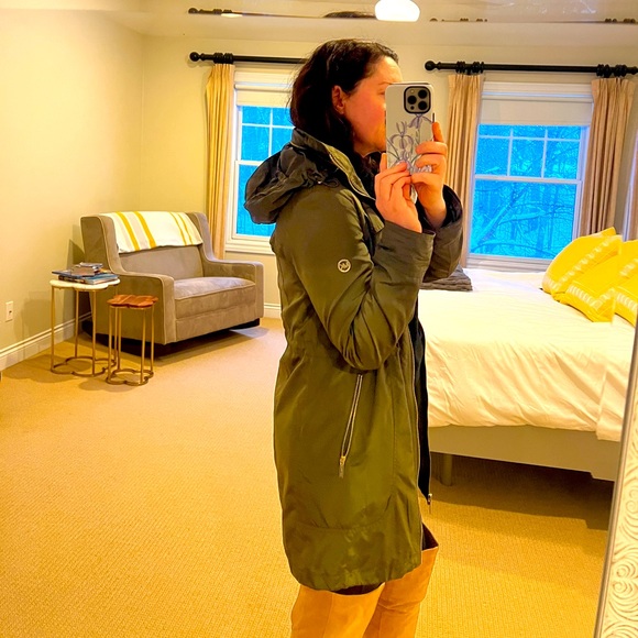 Michael Michael Kors Olive Green Rain Jacket - Picture 10 of 11